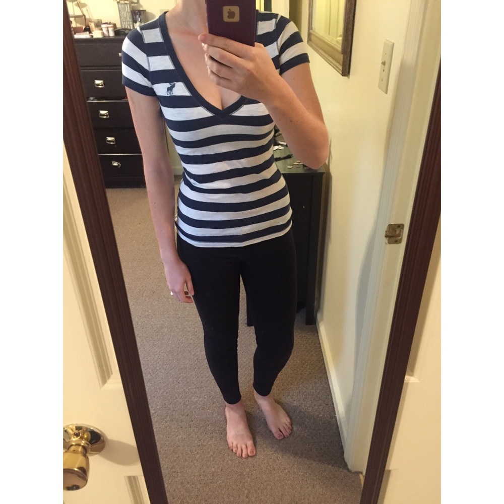 Striped A&F t-shirt